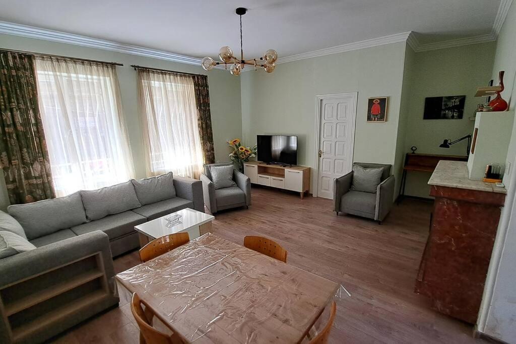 Flat 22 Apartment Тбилиси Екстериор снимка