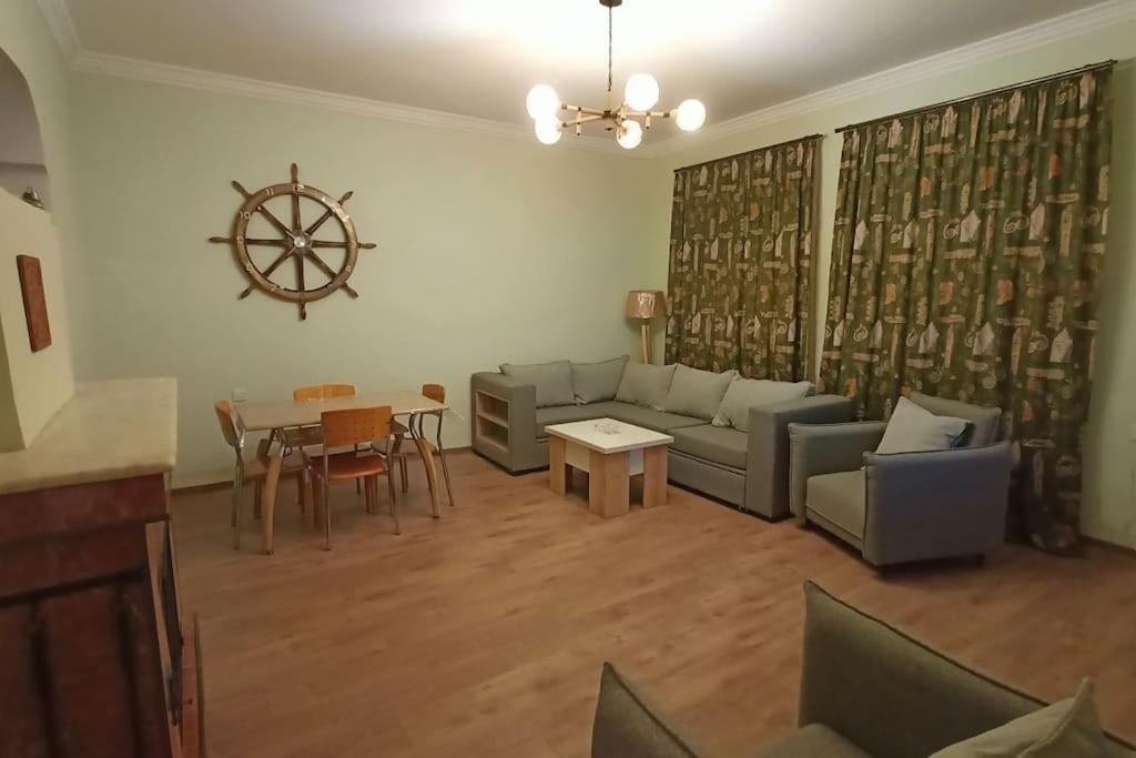 Flat 22 Apartment Тбилиси Екстериор снимка